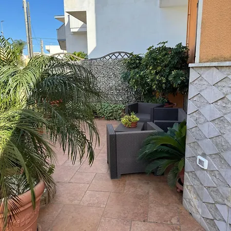بيت للعطل Gresya Casa Vacanze أُجينتو