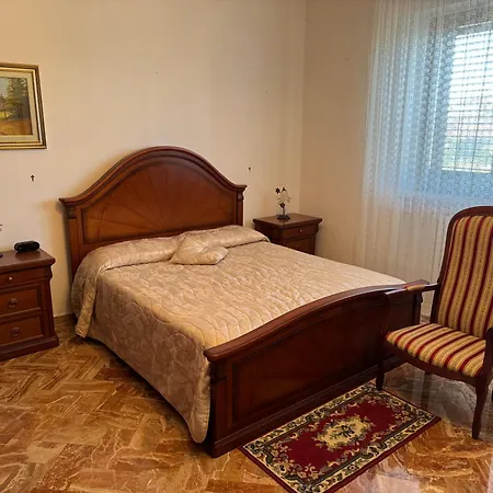 Gresya Casa Vacanze بيت للعطل